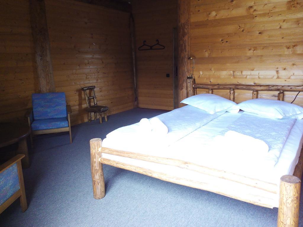 Gasthaus Casa Muntelui - Sambata Sîmbăta de Sus Zimmer foto
