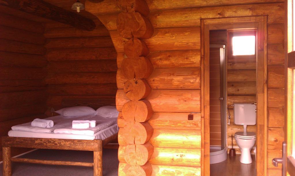 Gasthaus Casa Muntelui - Sambata Sîmbăta de Sus Zimmer foto